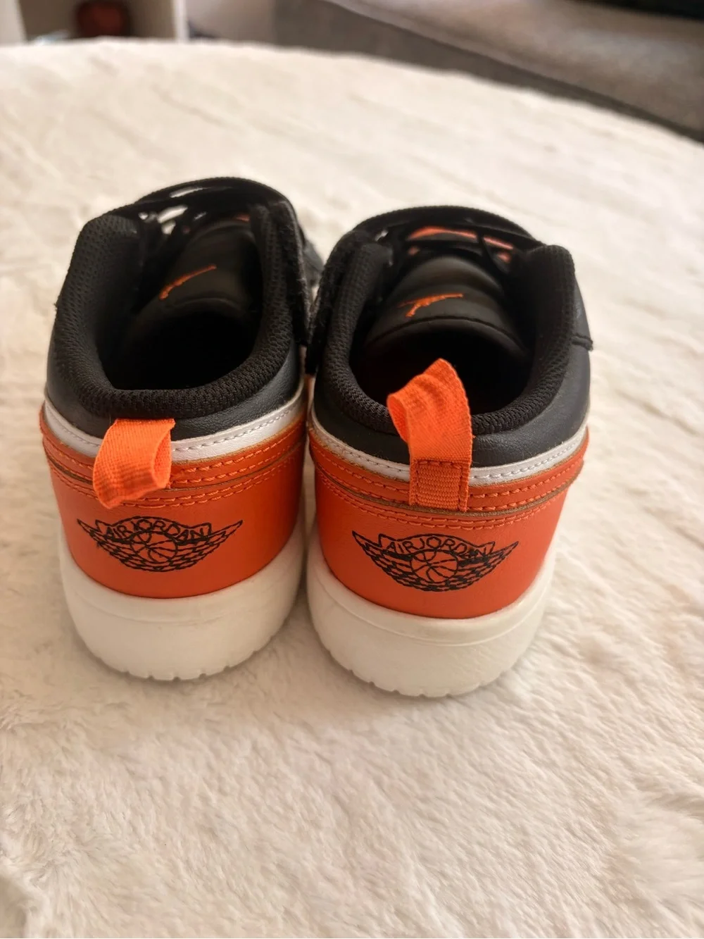 Air Jordan 1 Low ALT (PS)  Kids Size 3Y